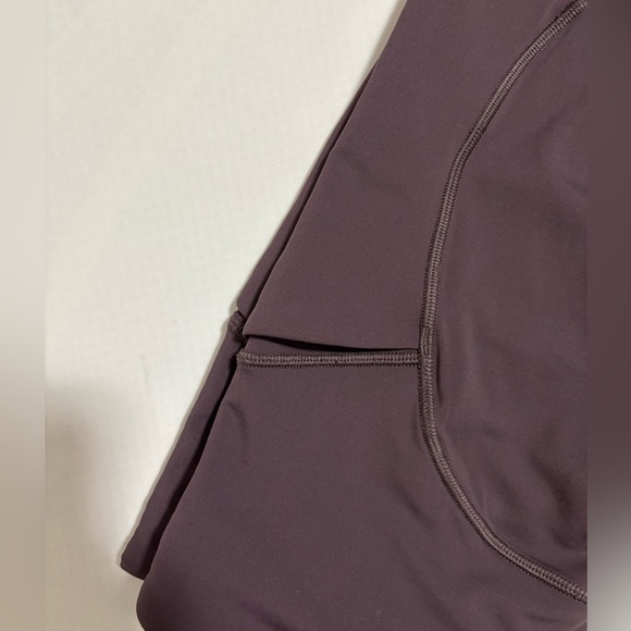 Lululemon Leggings (with pockets) - Picture 6 of 8
